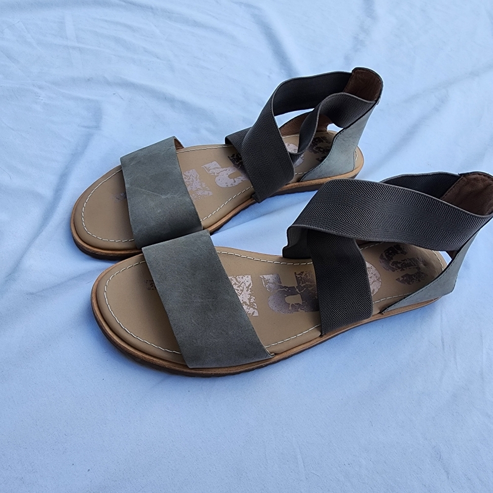 SOREL Ella Sandal Crossed Ankle Strap Leather Sandals Womens 8.5 Sage Green